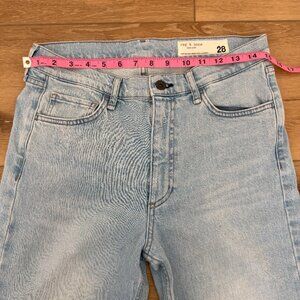 *NWOT* Rag & Bone Hattie Mid Rise Straight Leg Jeans - Wash WYNCOTE - Size 28
